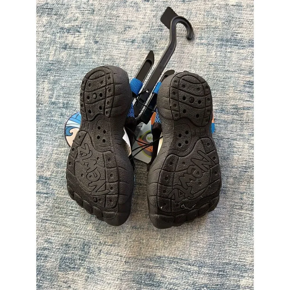 NWT! Newtz Blue Green Shark Print Water Shoes Size 5 - 6